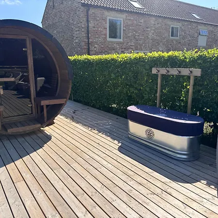 Luxury Barn With Sauna Near Welcoming Families, Friends, Groups בית נופש *