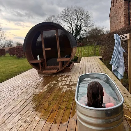 Luxury Barn With Sauna Near Welcoming Families, Friends, Groups Vakantiehuis